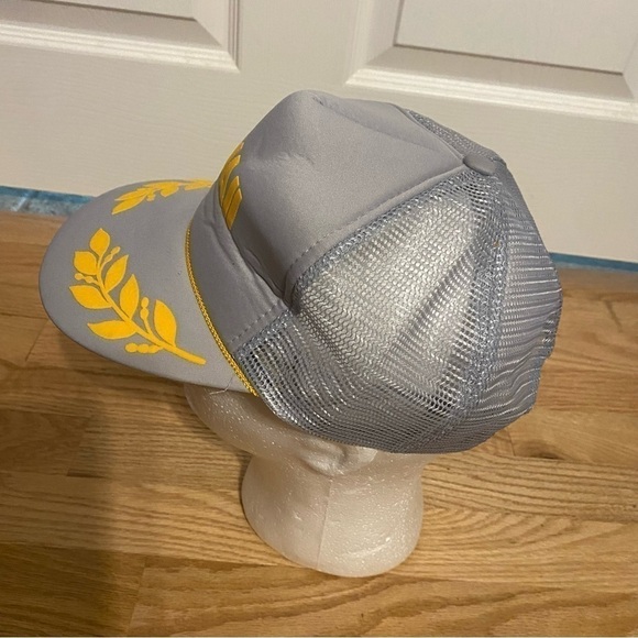 Vintage Hawaii Gray Rope Mesh SnapBack Trucker Puffy Hat Gold Leaf Lapel - Picture 2 of 13
